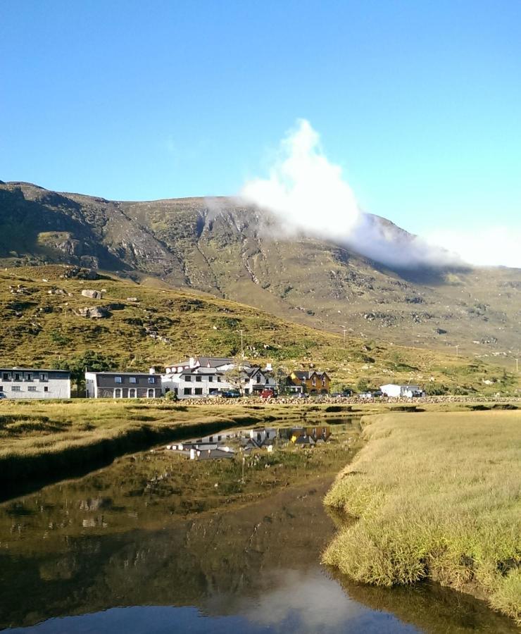 The Dundonnell Hotel エクステリア 写真