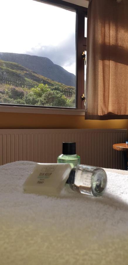 The Dundonnell Hotel エクステリア 写真